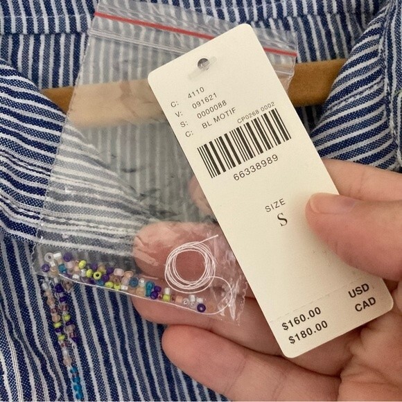 Pilcro Anthropologie Women’s Embroidered Buttondown size Small.  NWT! Runs large - Picture 10 of 14